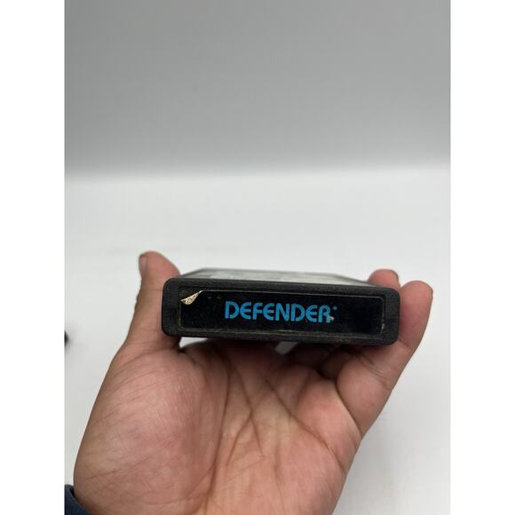 Defender Atari 2600 7800 Vintage Shooter Game Cleaned Works - Picture 2 of 4